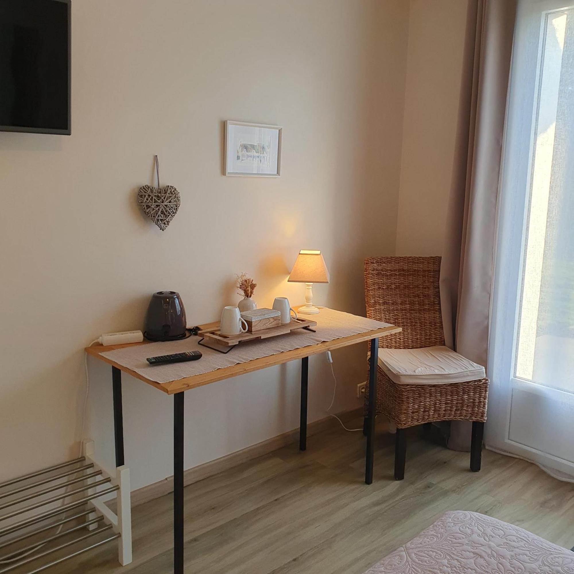 Bed and Breakfast Les Nympheas Saint-Lyphard Exterior foto